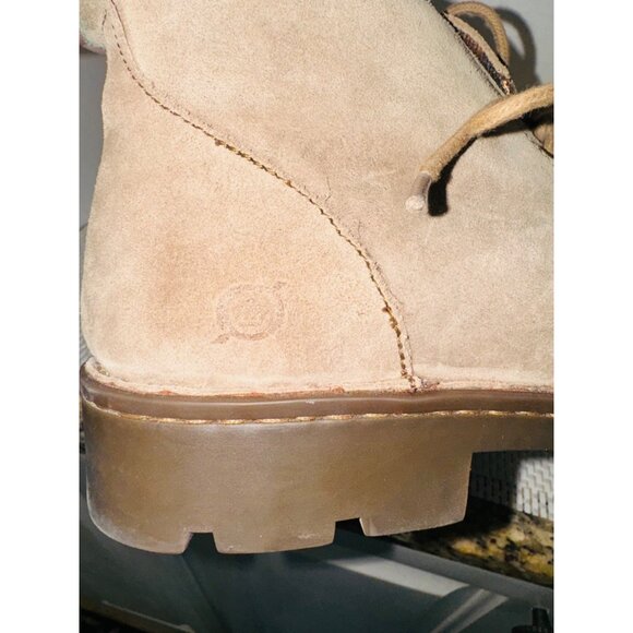 Born Banni Taupe Suede Chukka Bootie Lug Sole Cushion Comfort Boho Cottage Core - Picture 9 of 11